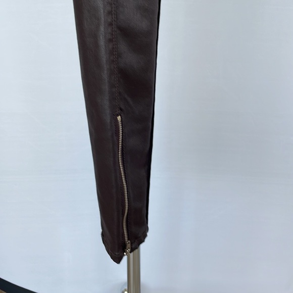 NWT WHBM MidRise Skinny Ankle Coated Cabernet 2R - Picture 11 of 16